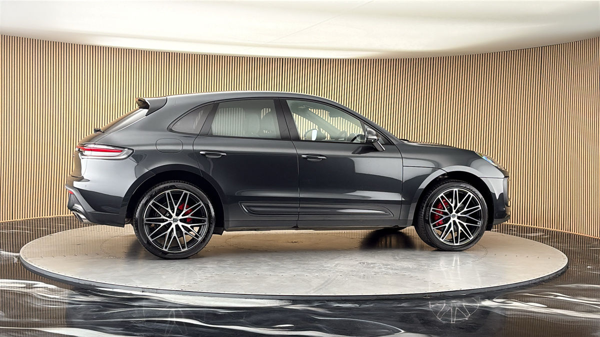 2023 Porsche Macan