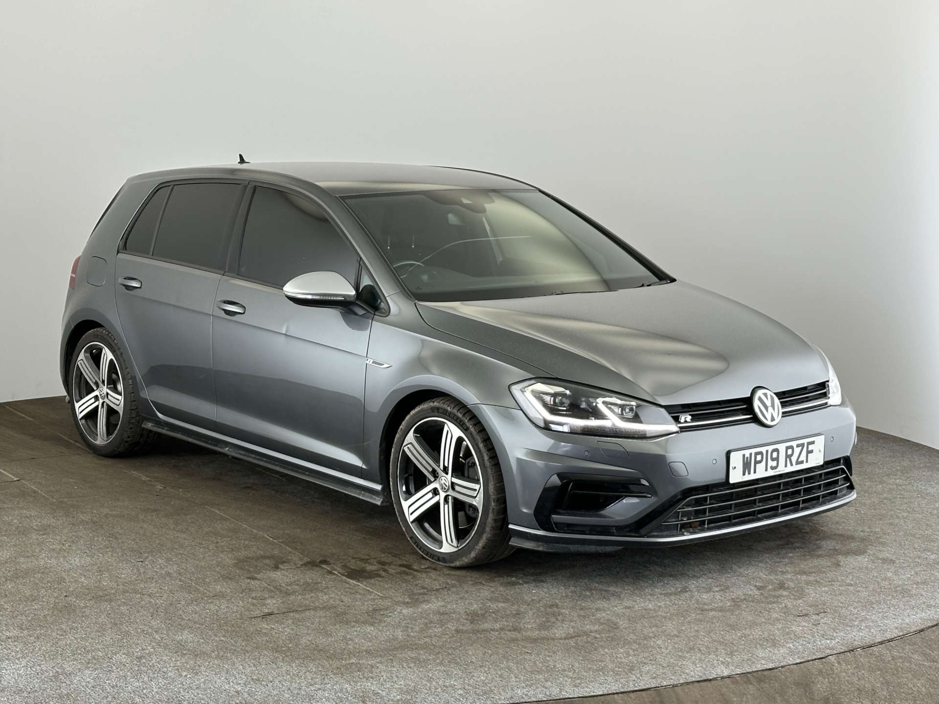 Golf R