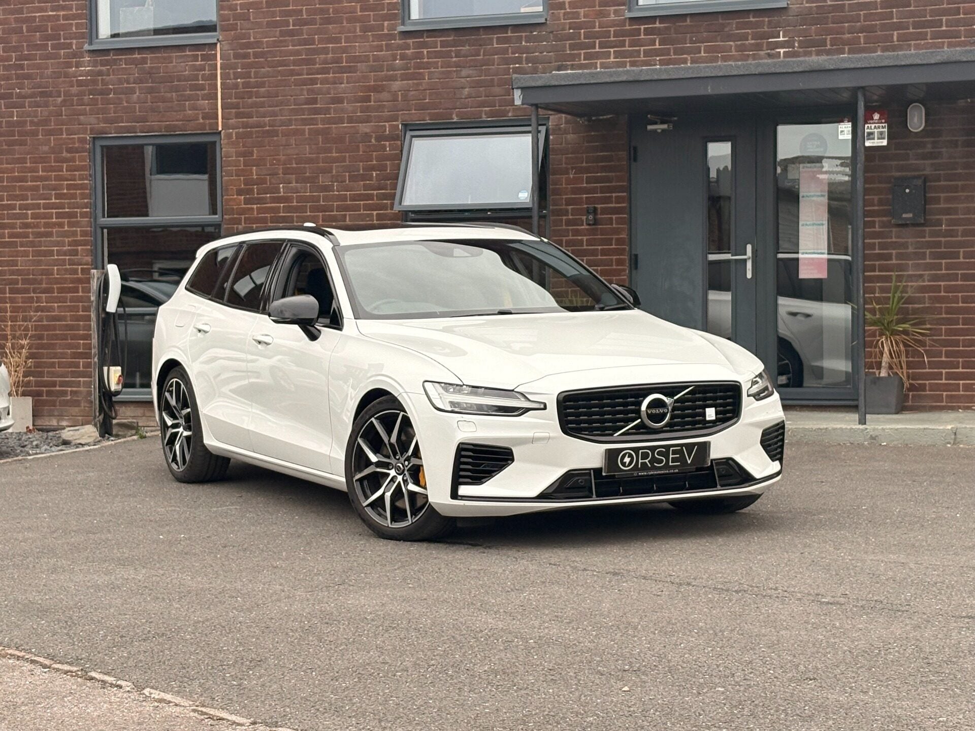 V60
