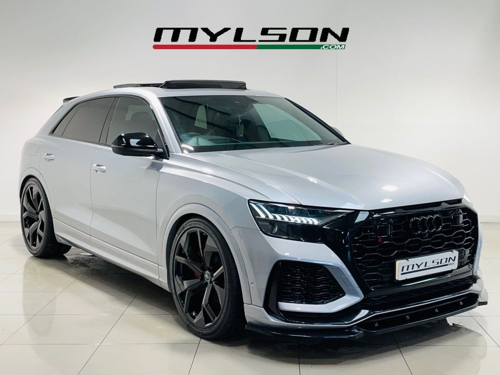RS Q8