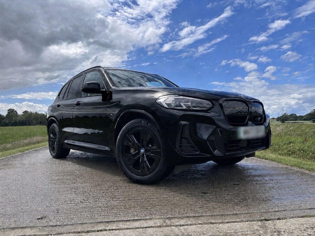 iX3