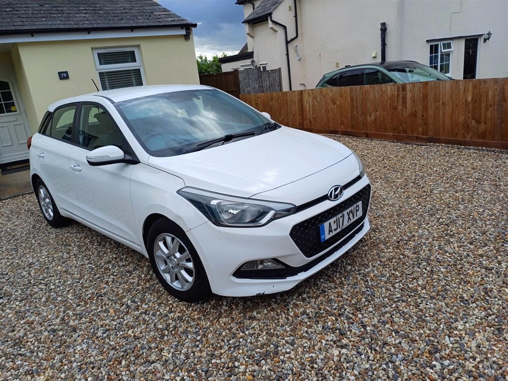 i20