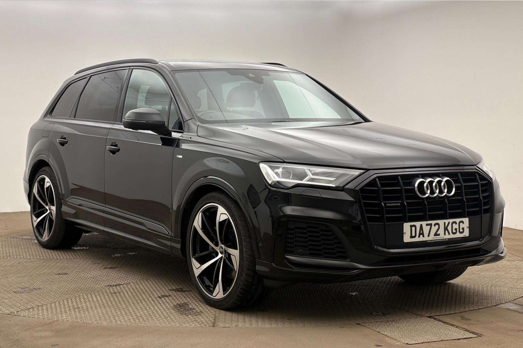Q7