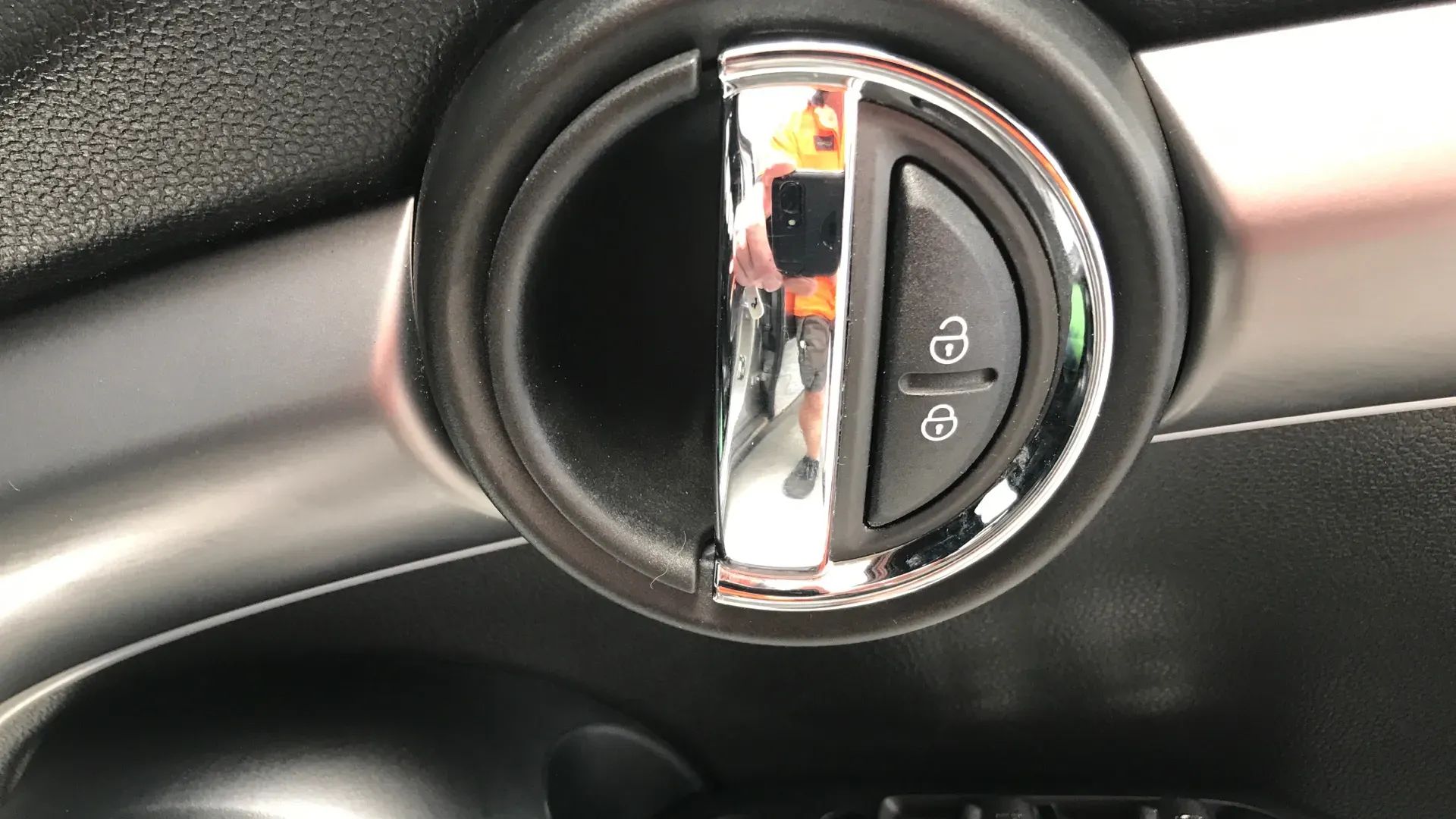 2023 MINI 5-Door Hatch