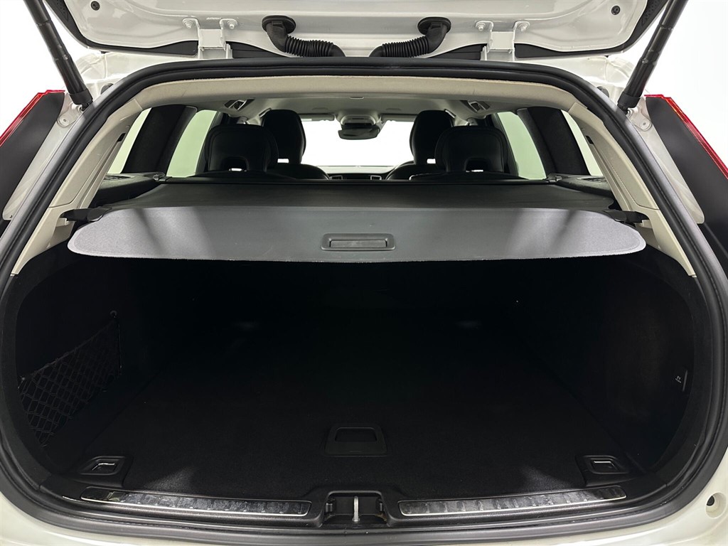 2022 Volvo V60