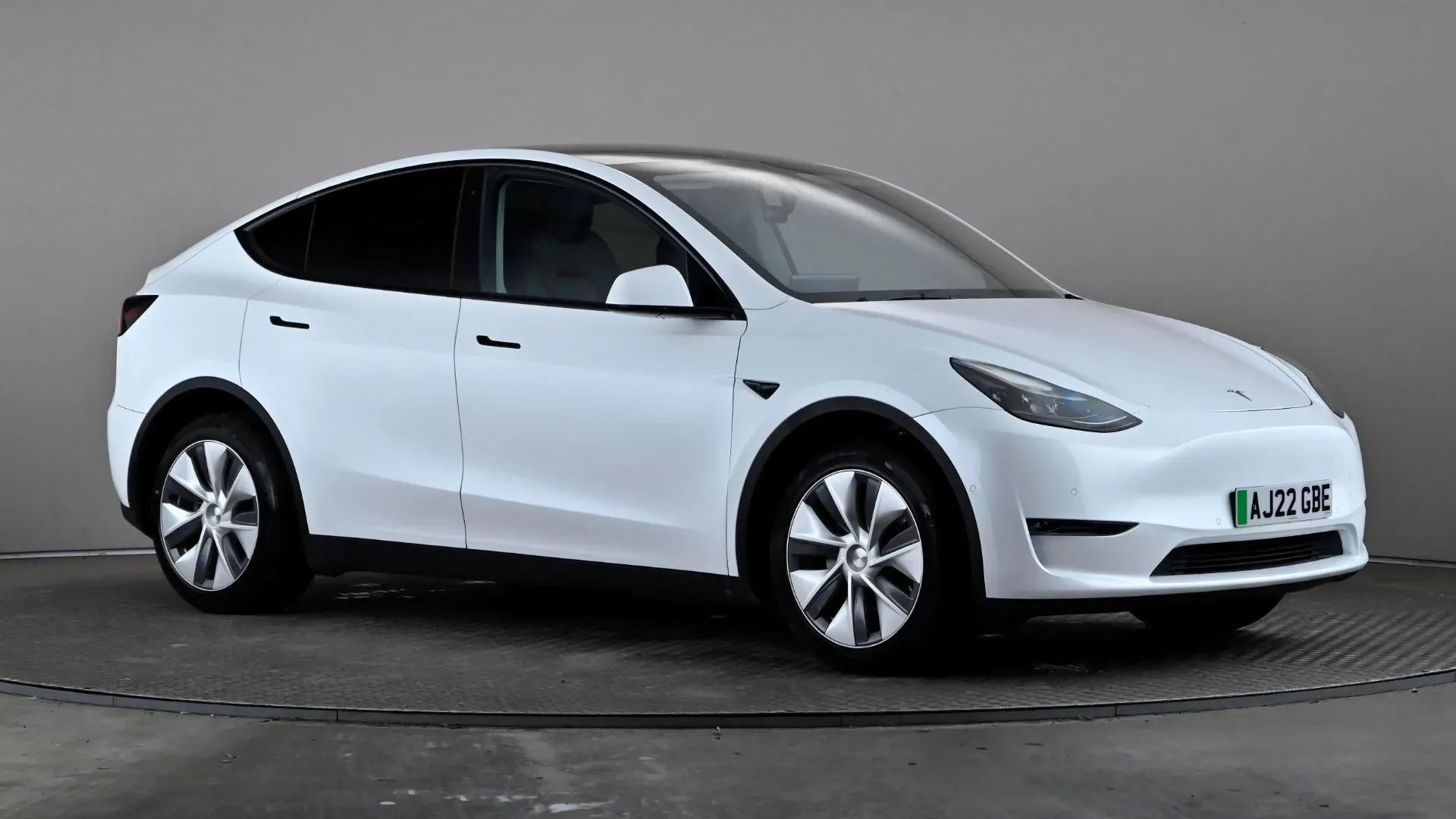 Model Y Premium