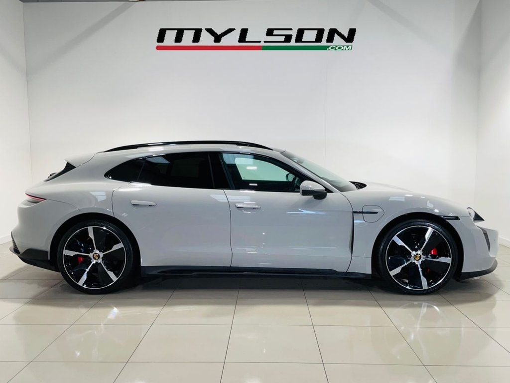 Taycan GTS Sport Turismo