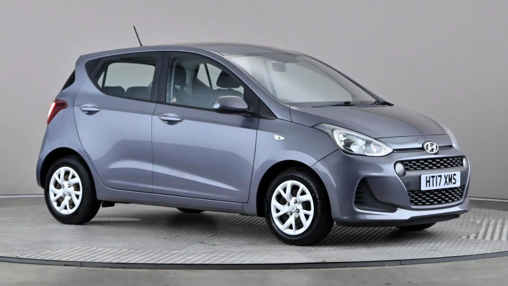 i10