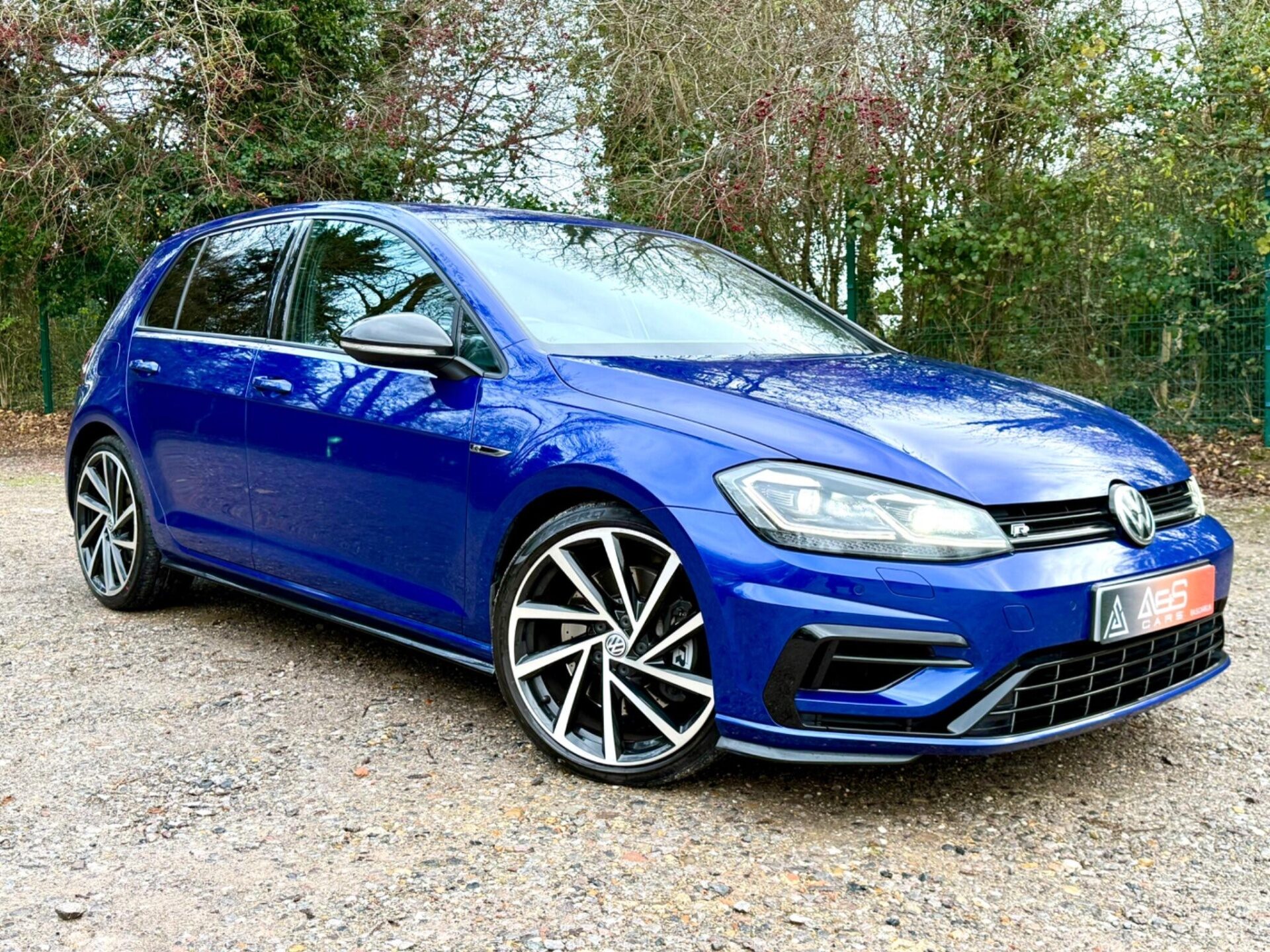 Golf R