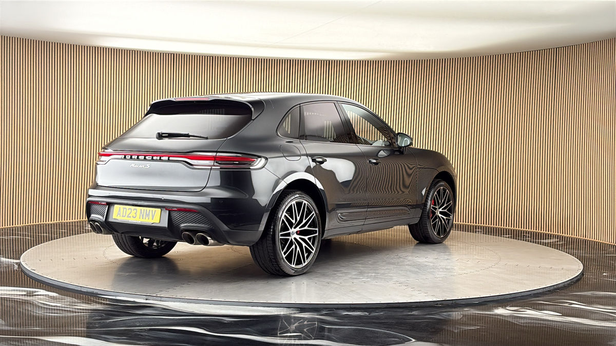 2023 Porsche Macan