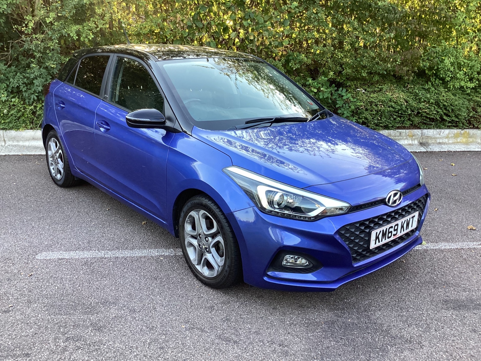 i20