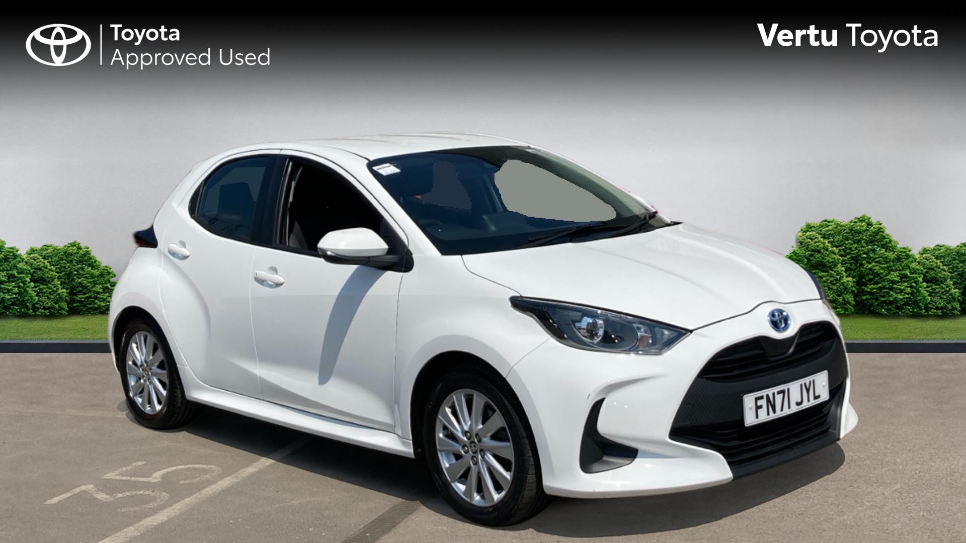 Yaris