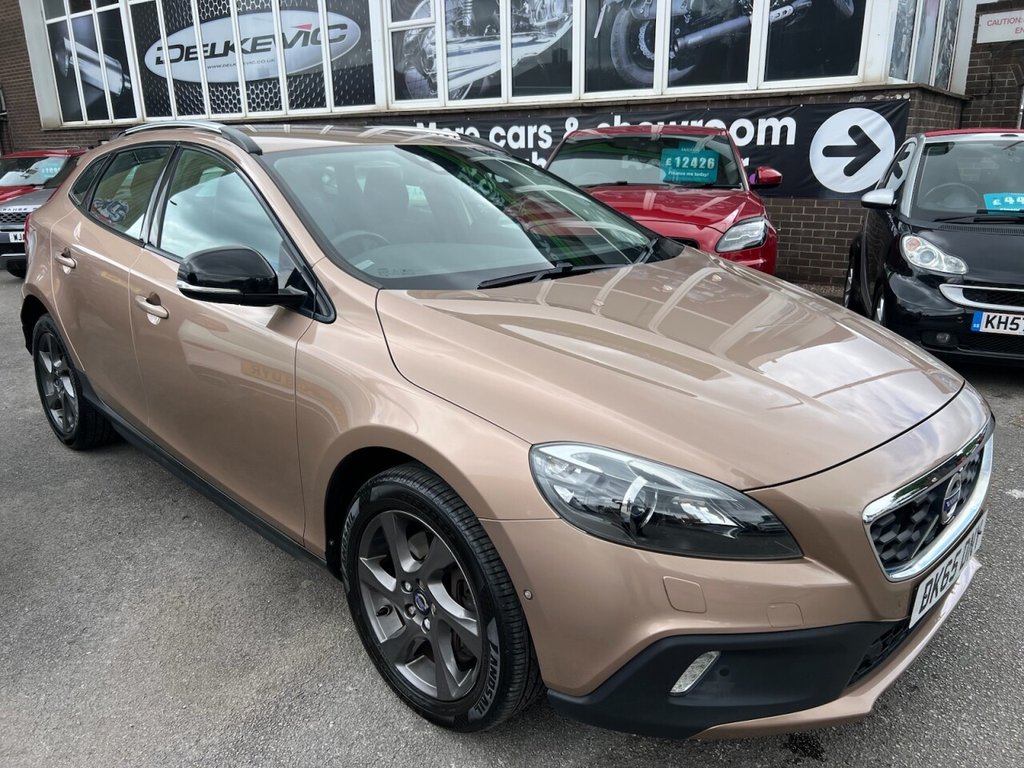 V40 Cross Country