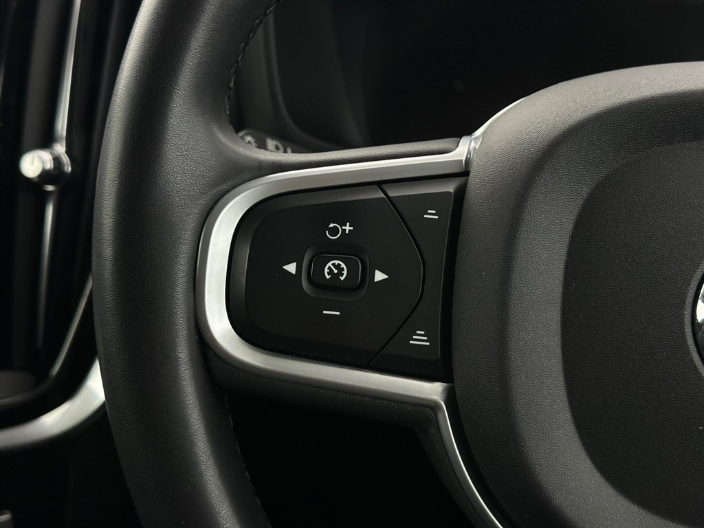 2022 Volvo V60