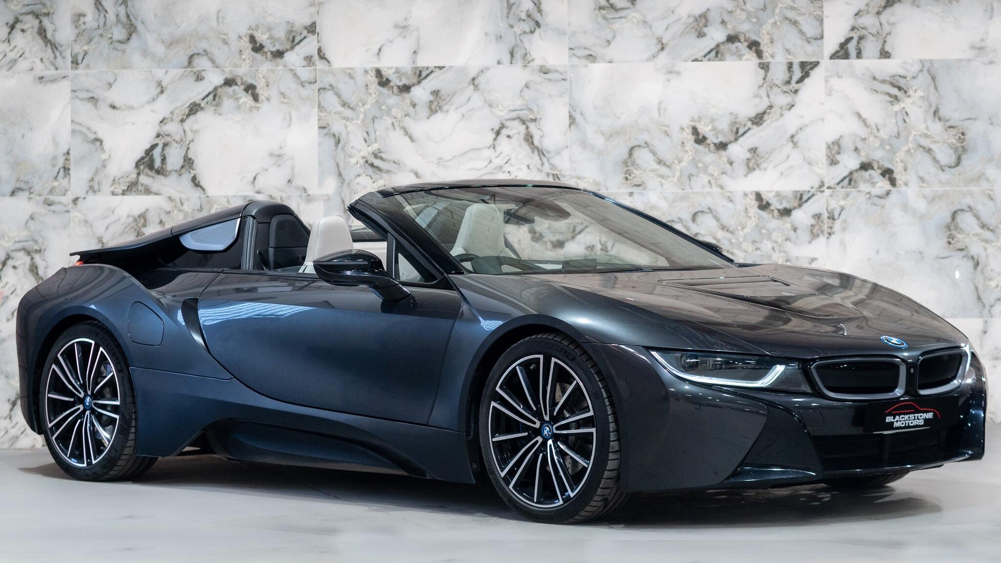 i8 Roadster