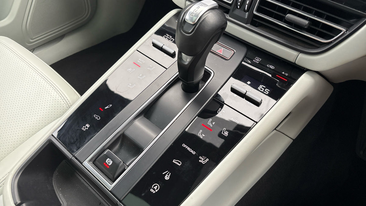 2023 Porsche Macan
