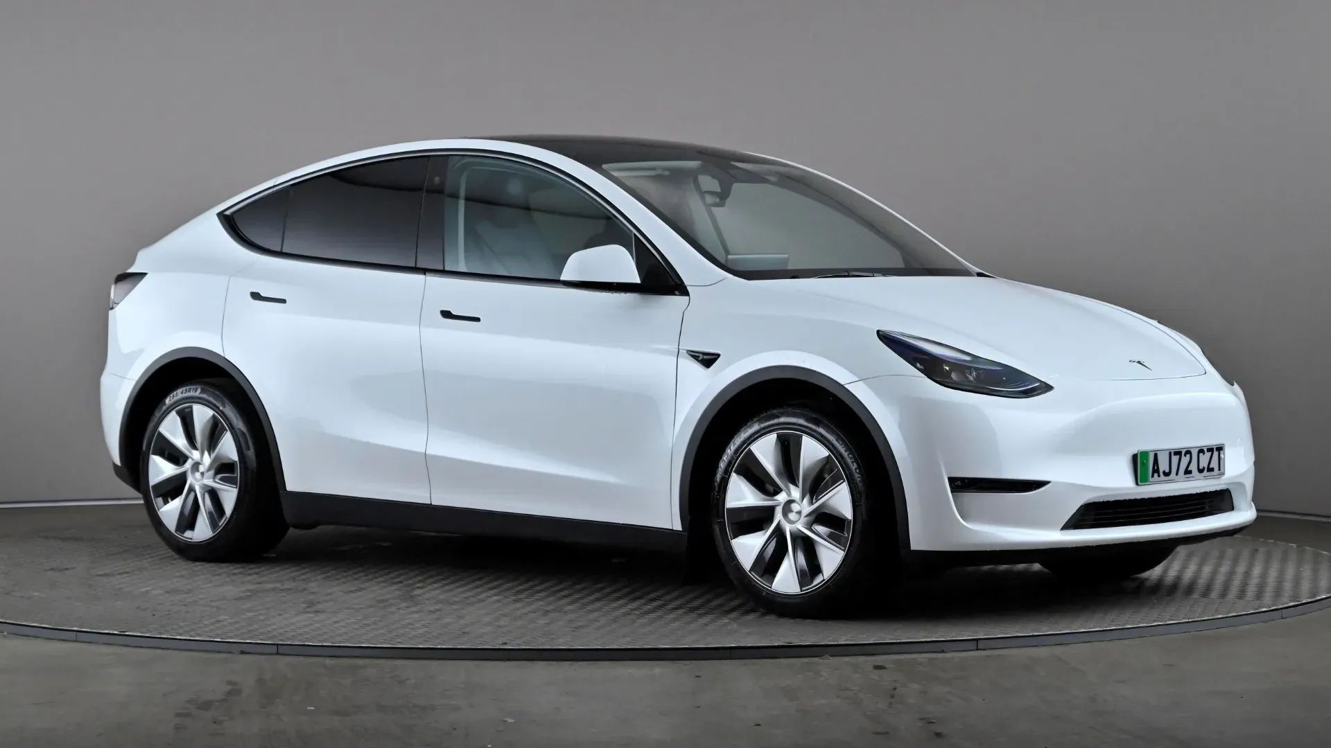 Model Y Premium