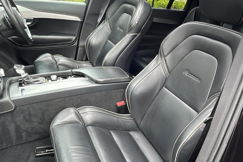 Volvo XC90 review Auto Express