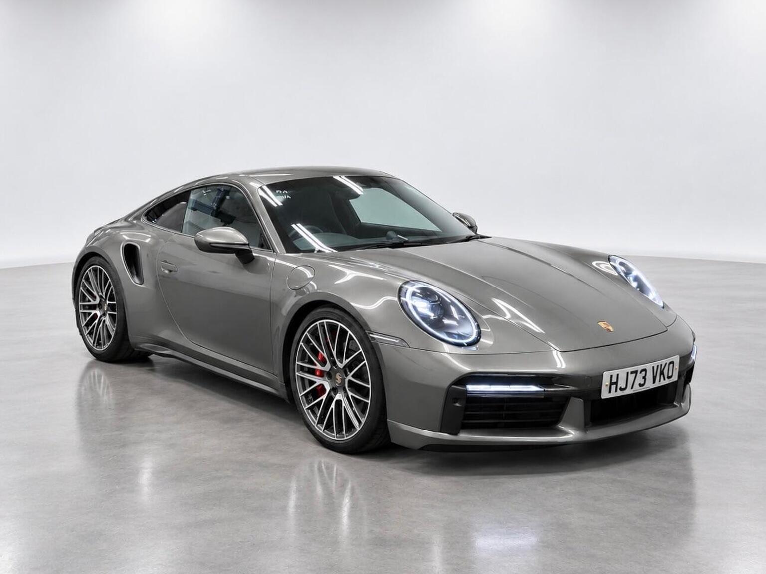 911