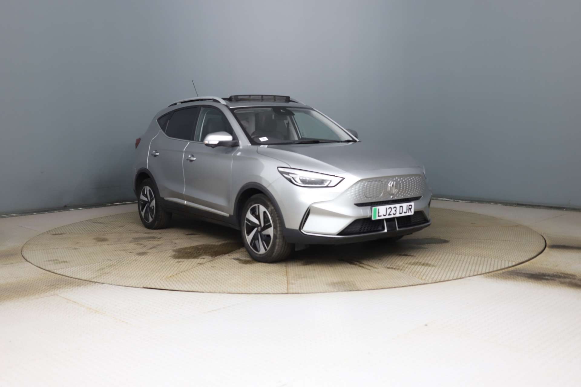 ZS EV