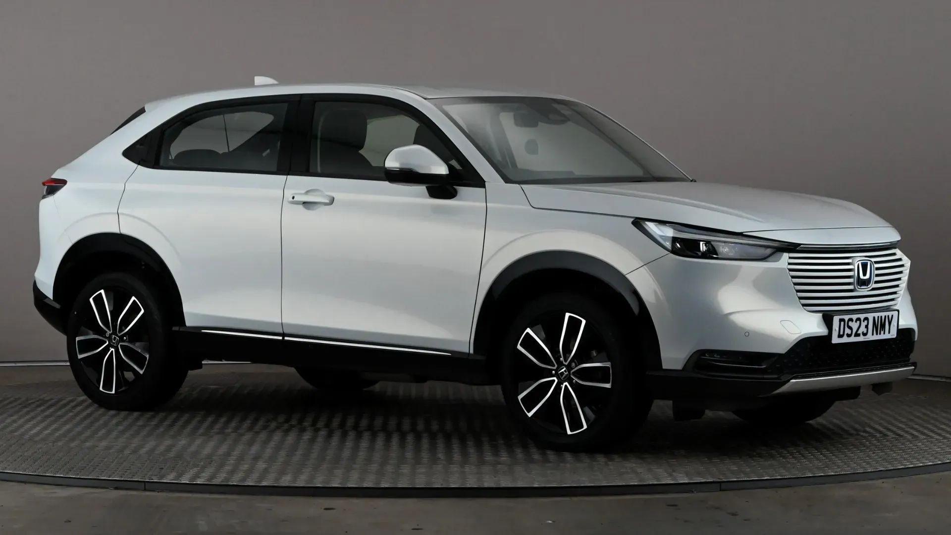 Hr-V