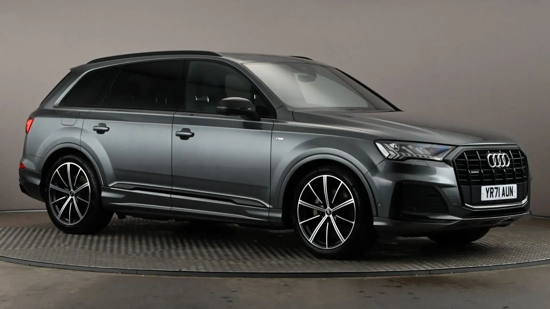 Q7