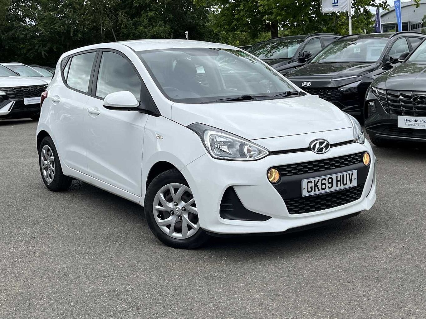 i10