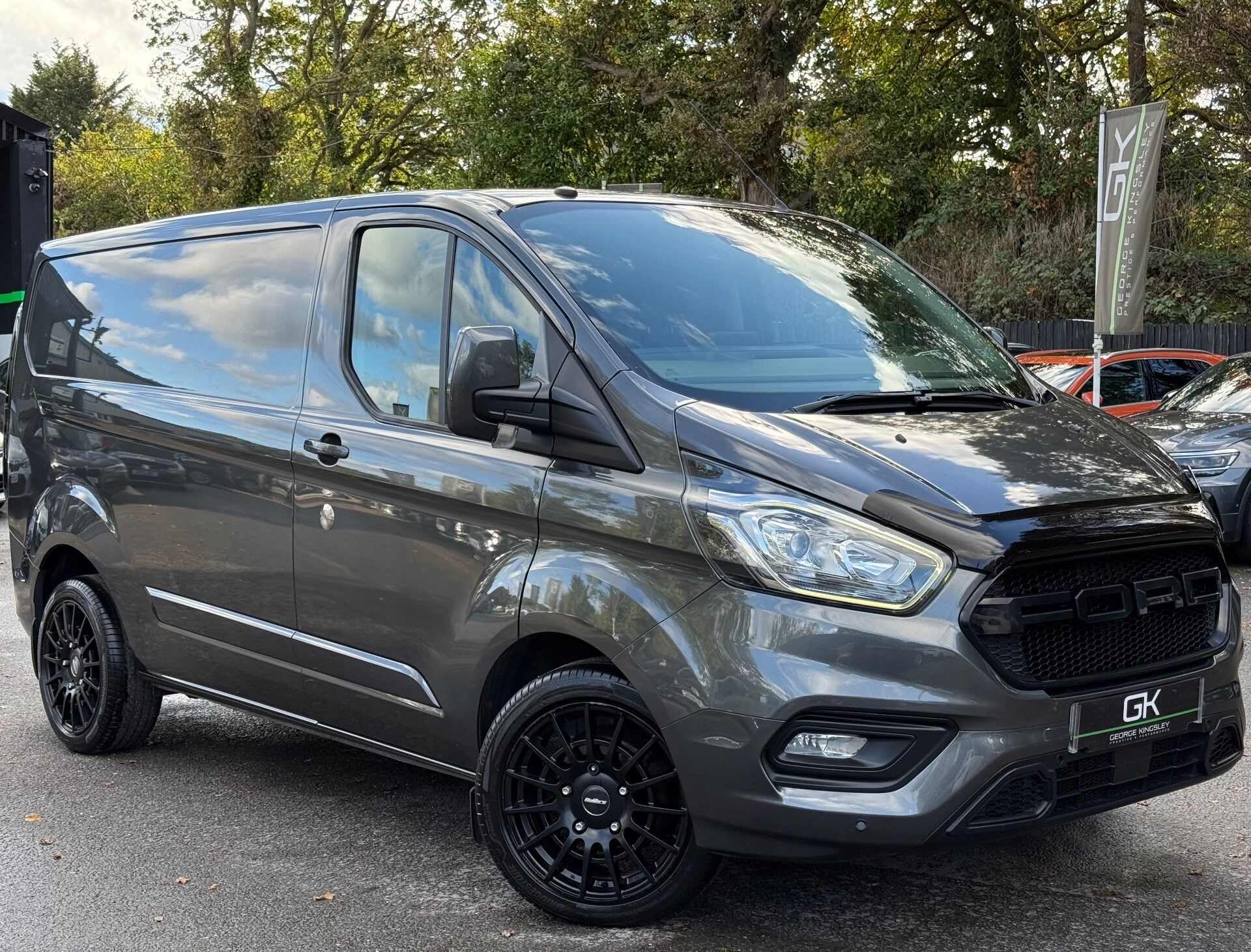 TRANSIT CUSTOM