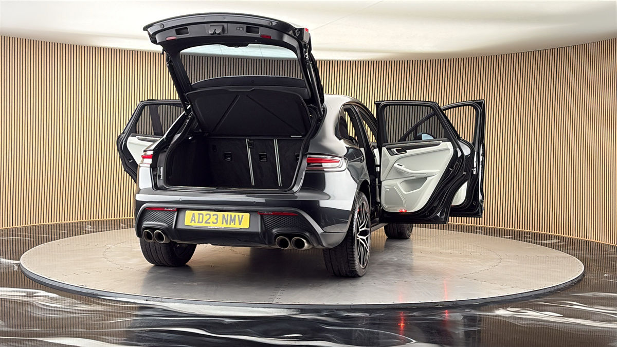 2023 Porsche Macan