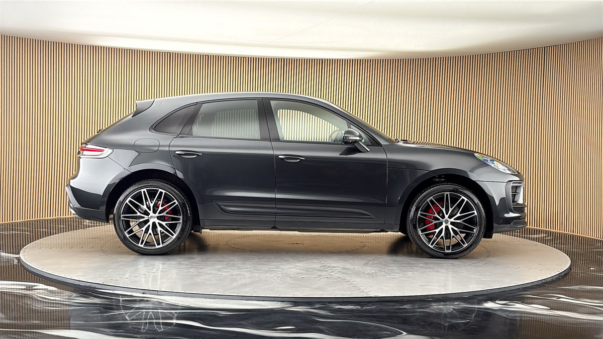 2023 Porsche Macan